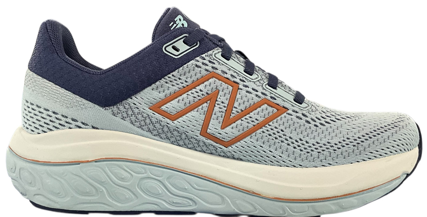 New Balance Women's 860 v14